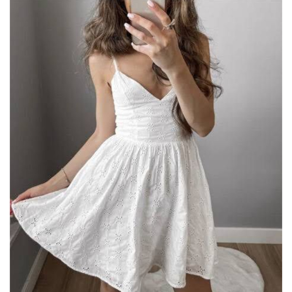 ZARA Mini Dress Openwork Embroidered Eyelet V-Neck Spaghetti Strap Cottagecore